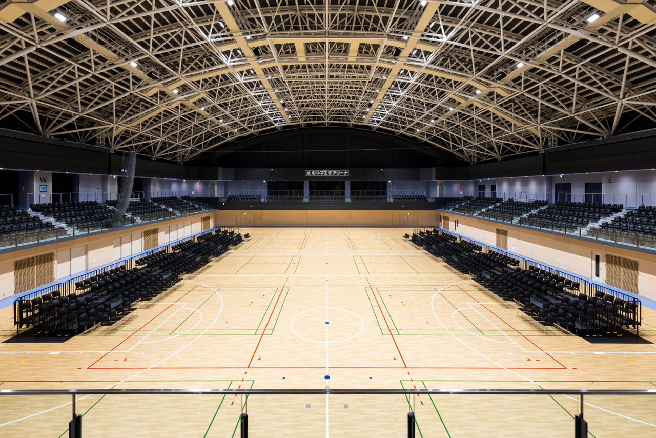むつマエダアリーナ むつ市総合アリーナ メインアリーナ サブアリーナ コトブキシーティング株式会社
