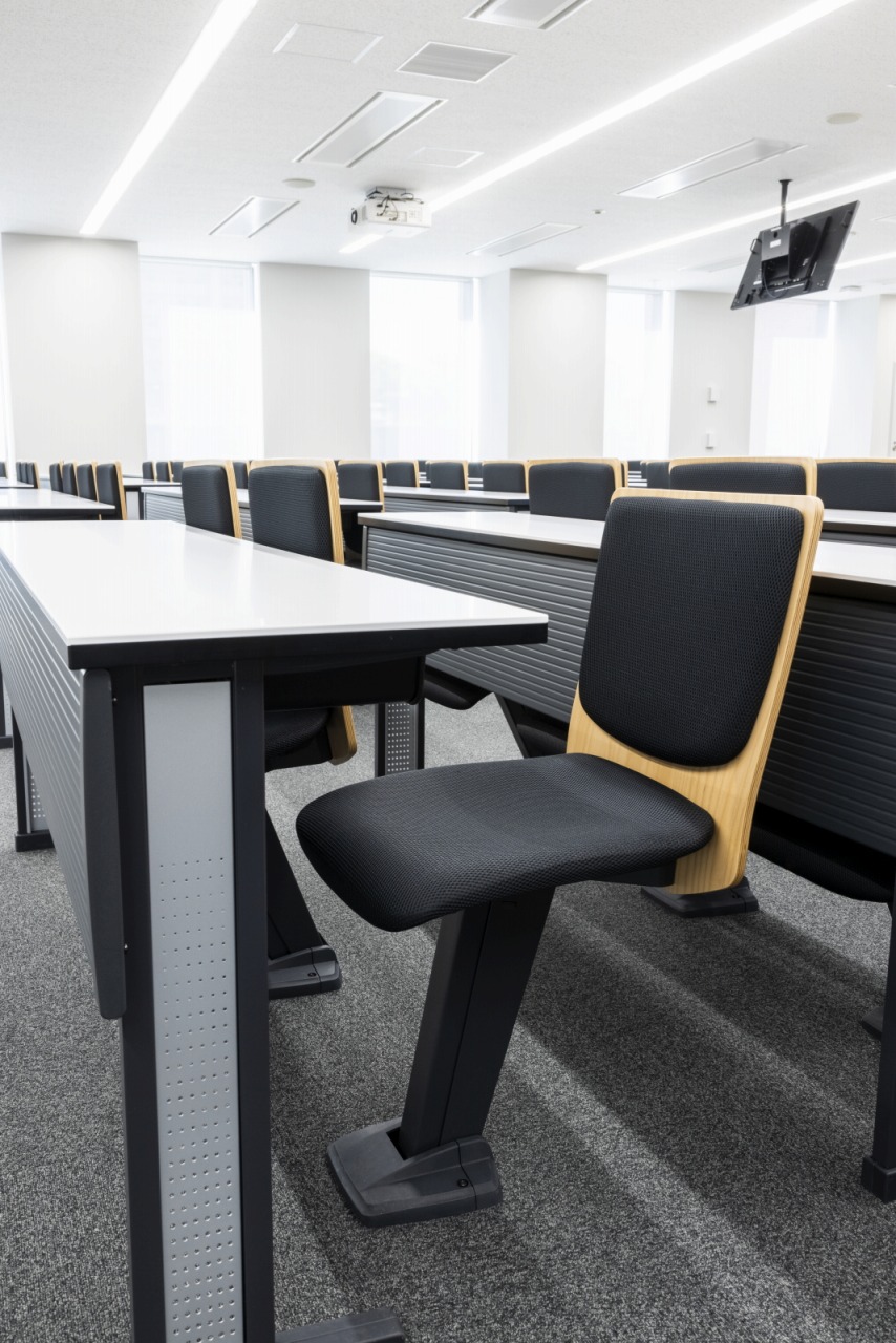 愛知学院大学 名城公園キャンパス アリスタワー 大教室 コトブキシーティング株式会社