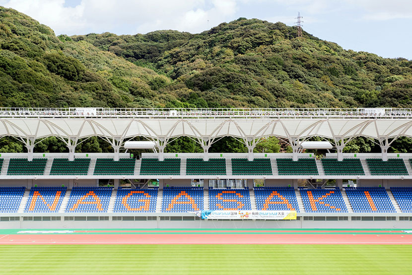 長崎県立総合運動公園 陸上競技場 コトブキシーティング株式会社