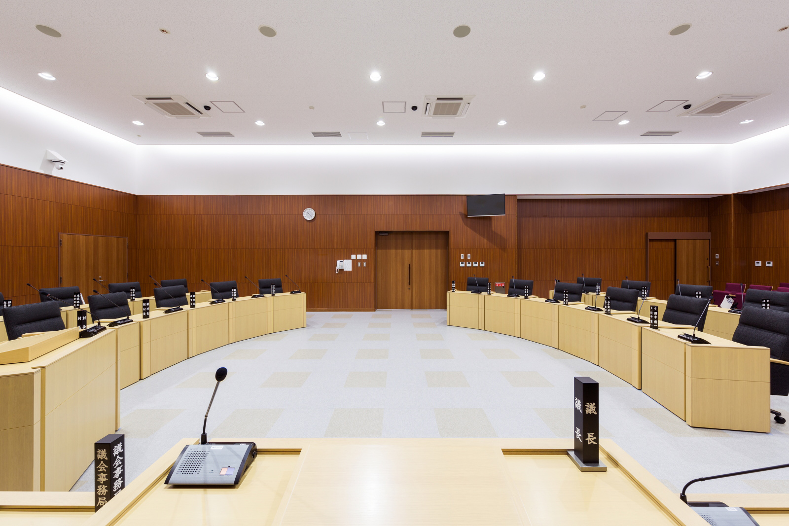 刈羽村役場 議場