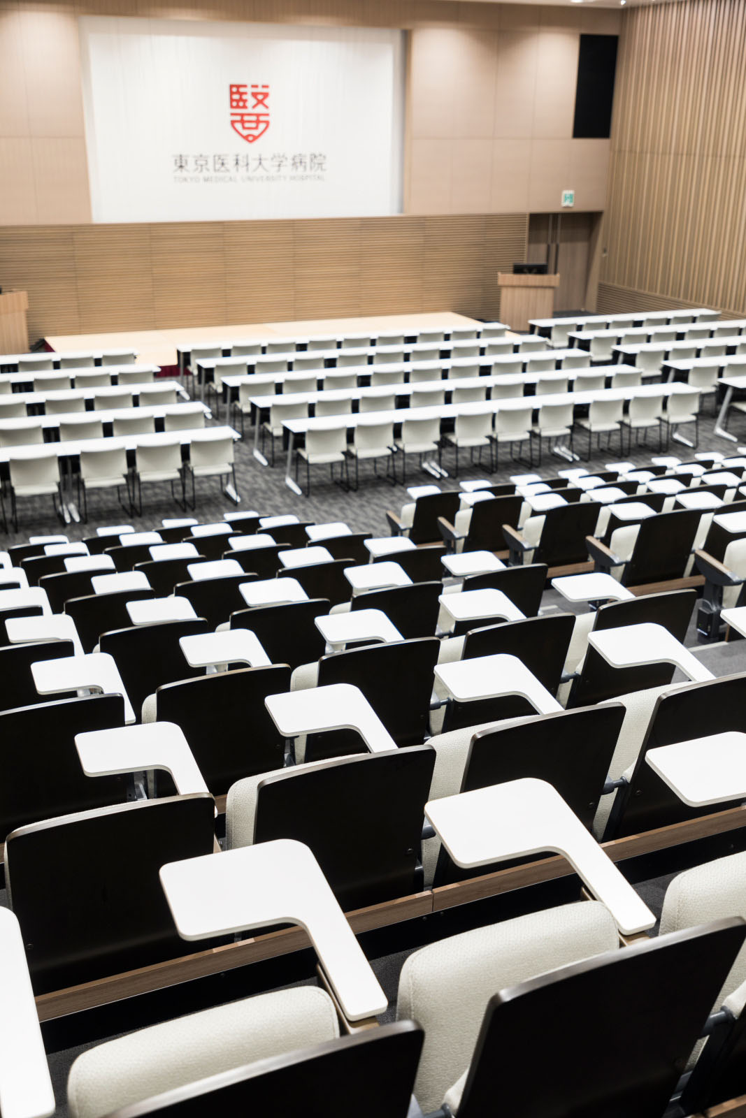 東京医科大学病院 臨床講堂