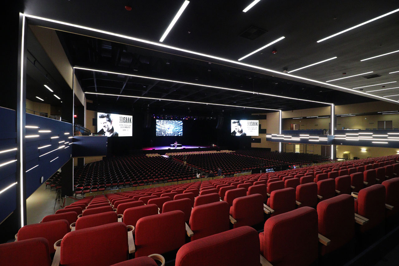 Creating Multi-Purpose Venues: Five Retractable Seating Projects from Around the World