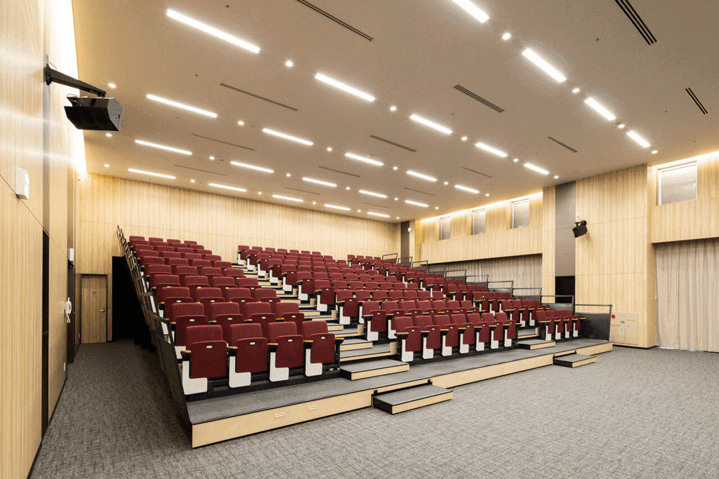 半田市医師会 健康管理センター ドック棟 大ホール