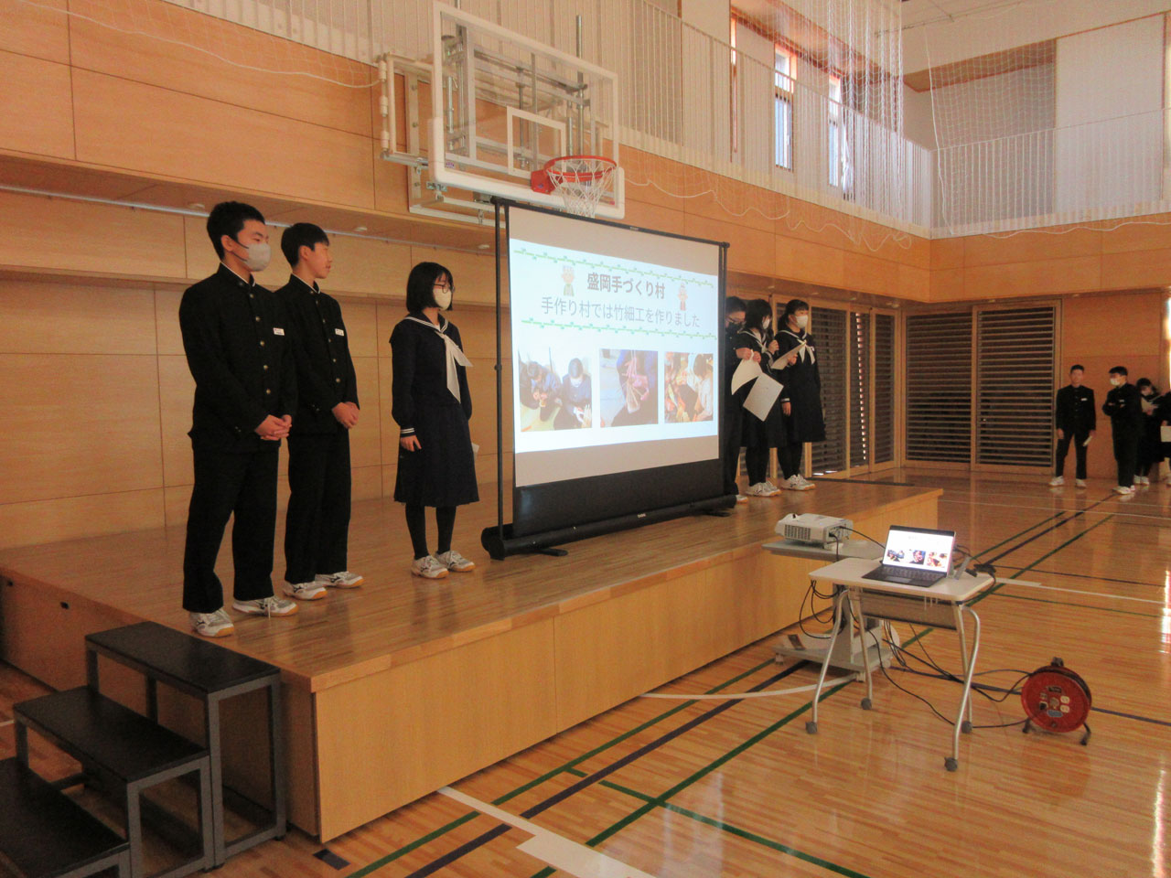 弘前市立石川小・中学校等複合施設 アリーナ2