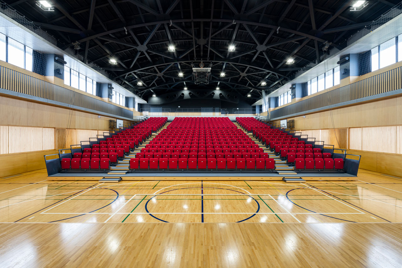 新潟第一中学校・新潟第一高等学校 小体育館兼講堂