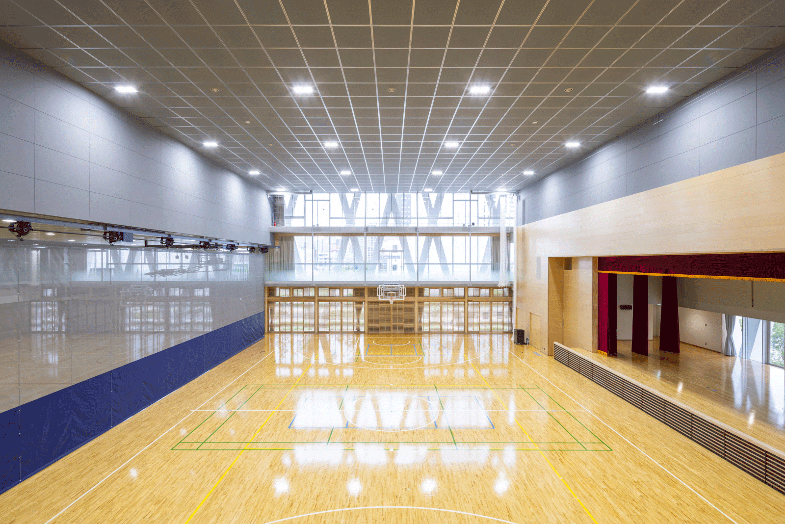 中央区立晴海西小学校・晴海西中学校 体育館