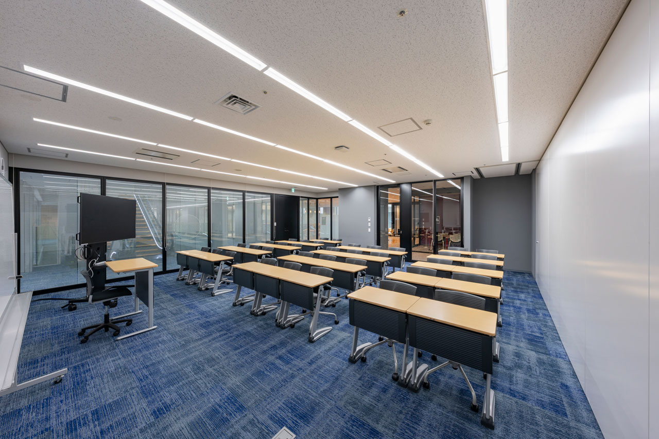 東京国際大学 池袋キャンパス 教室（アクティブラーニング教室 / 教室302 / 教室509 / PC教室1）