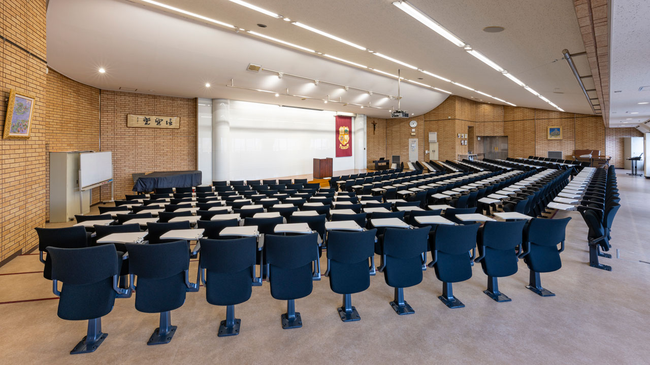 熊本マリスト学園中学校・高等学校 シャンパニアホール