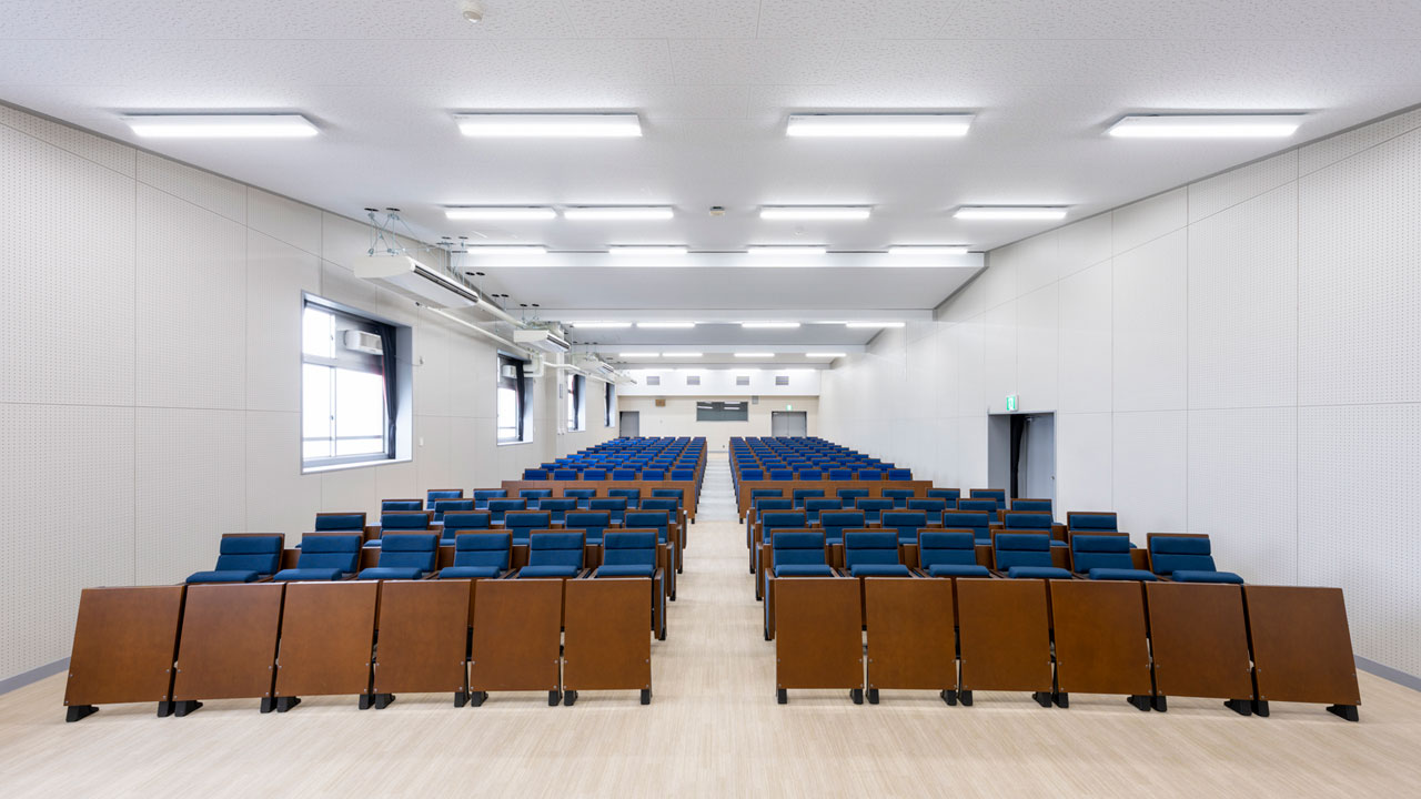 神奈川県立相模原城山高等学校 視聴覚教室