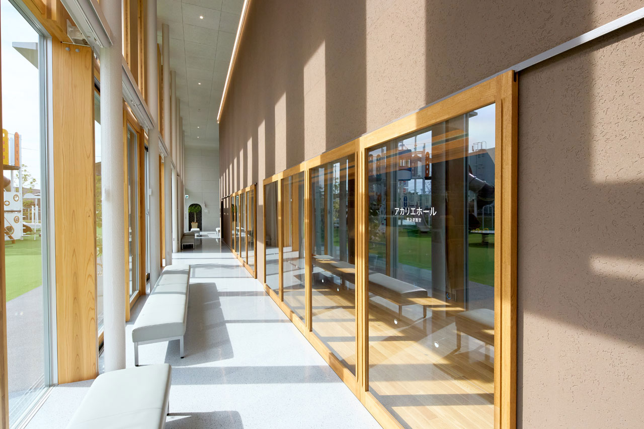 立山町防災児童館複合施設「アカリエ」 アカリエホール